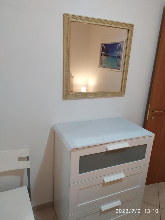 ヴィエステ Casina Viestanaヴィラ エクステリア 写真